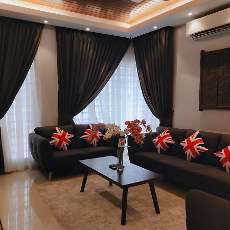 Sea Lion Kuala Selangor Semi-Detached Homestay المظهر الخارجي الصورة